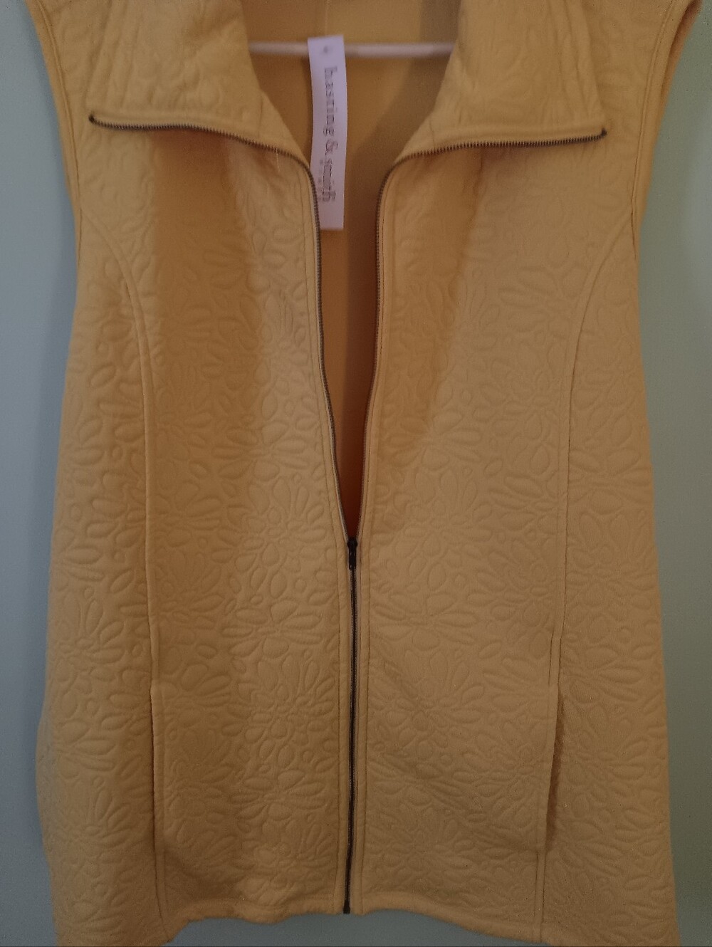 New Quilted hasting & smith Women's Vest - Picture 5 of 10